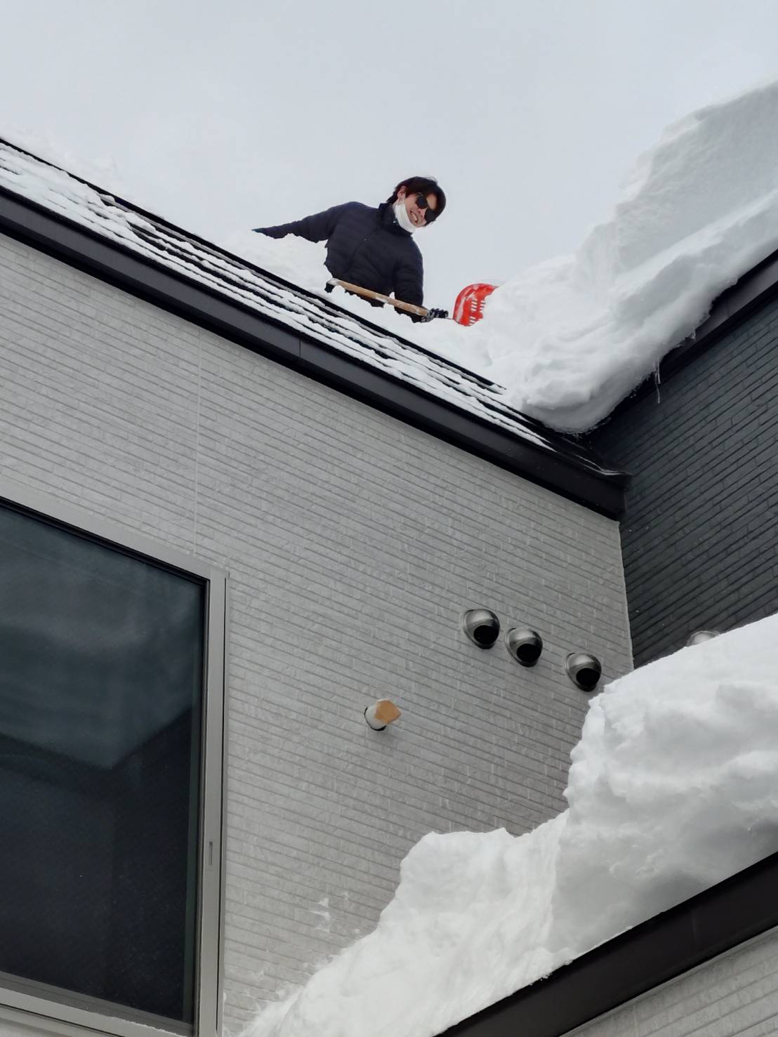 雪とイケメン。