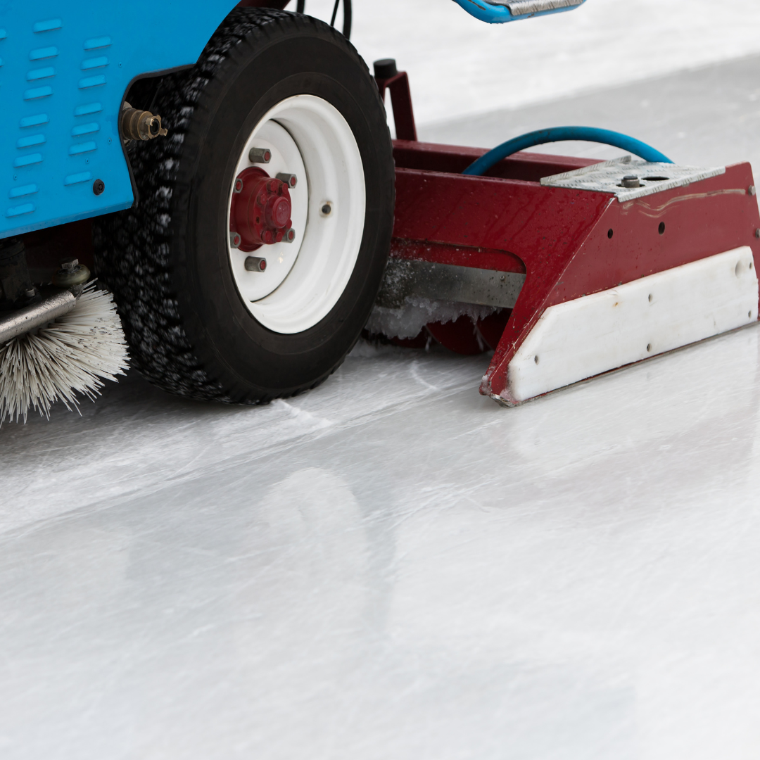 【スケートリンクは「タフさ」と「やさしさ」でできている】