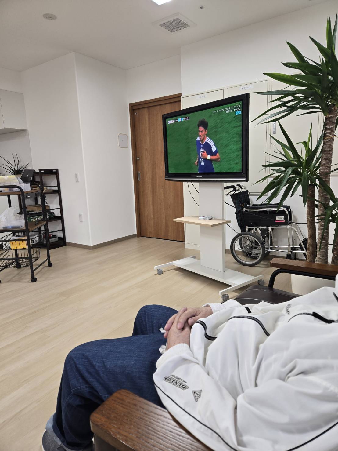 朝からW杯で大盛り上がり